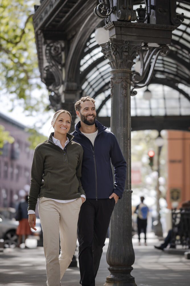 Edgemont Chinos Men Beige
